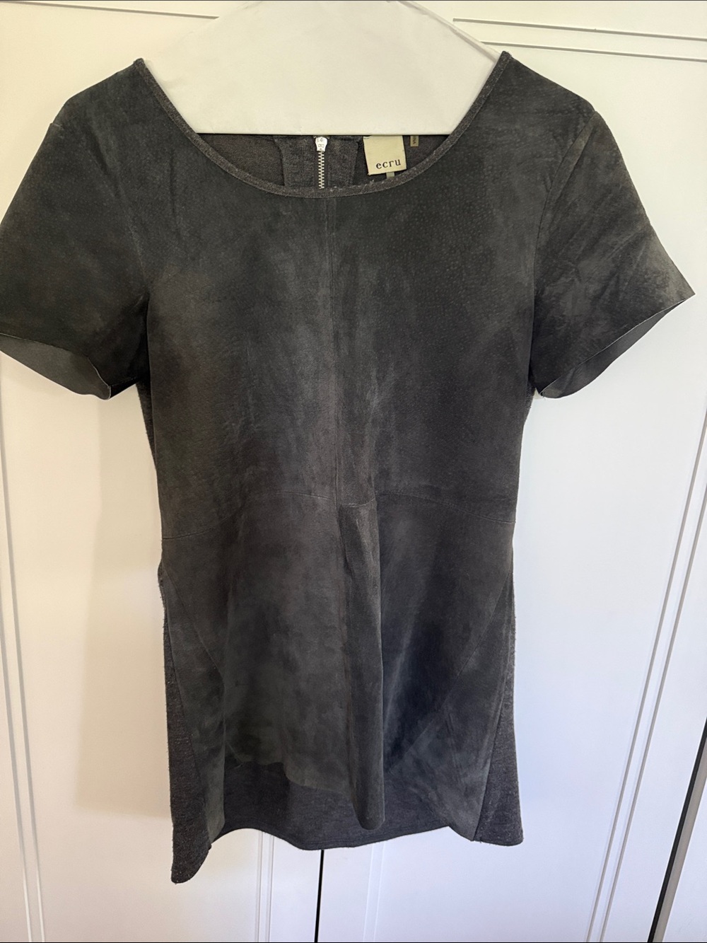 ecru Short Sleeve Suede Tunic Top in Charcoal Gray